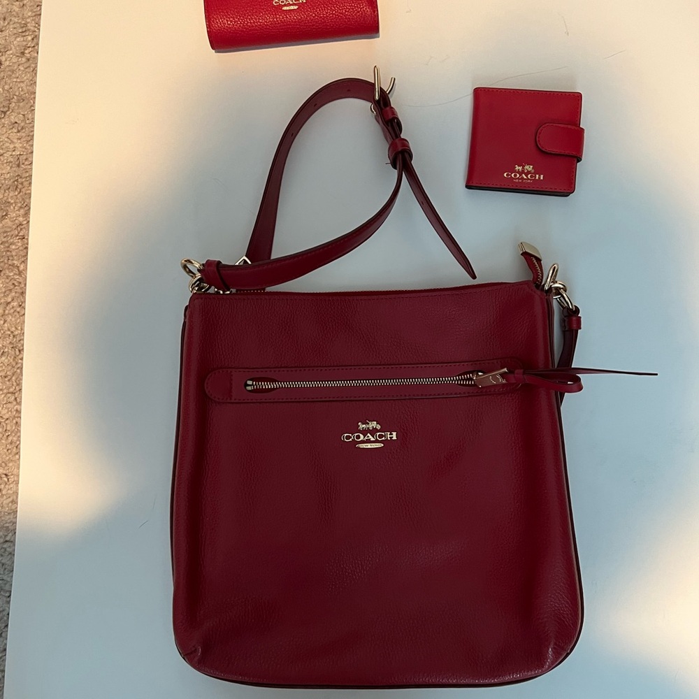 Coach Leather Mae Crossbody with Medium Corner Zip Wallet & Bifold Mirror Bundle